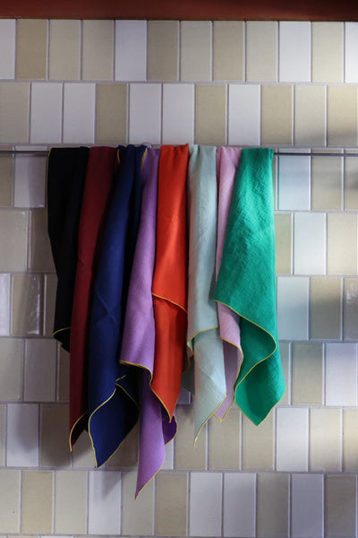 caption:マラカイト&クリスマスローズ / ピンク・ツバキ