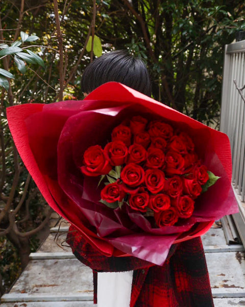 red roses bouquet